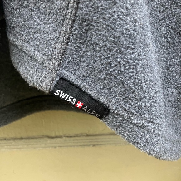 Swiss Alps brand quarter zip grey fleece sweater sweatshirt adult size xL - Picture 4 of 10